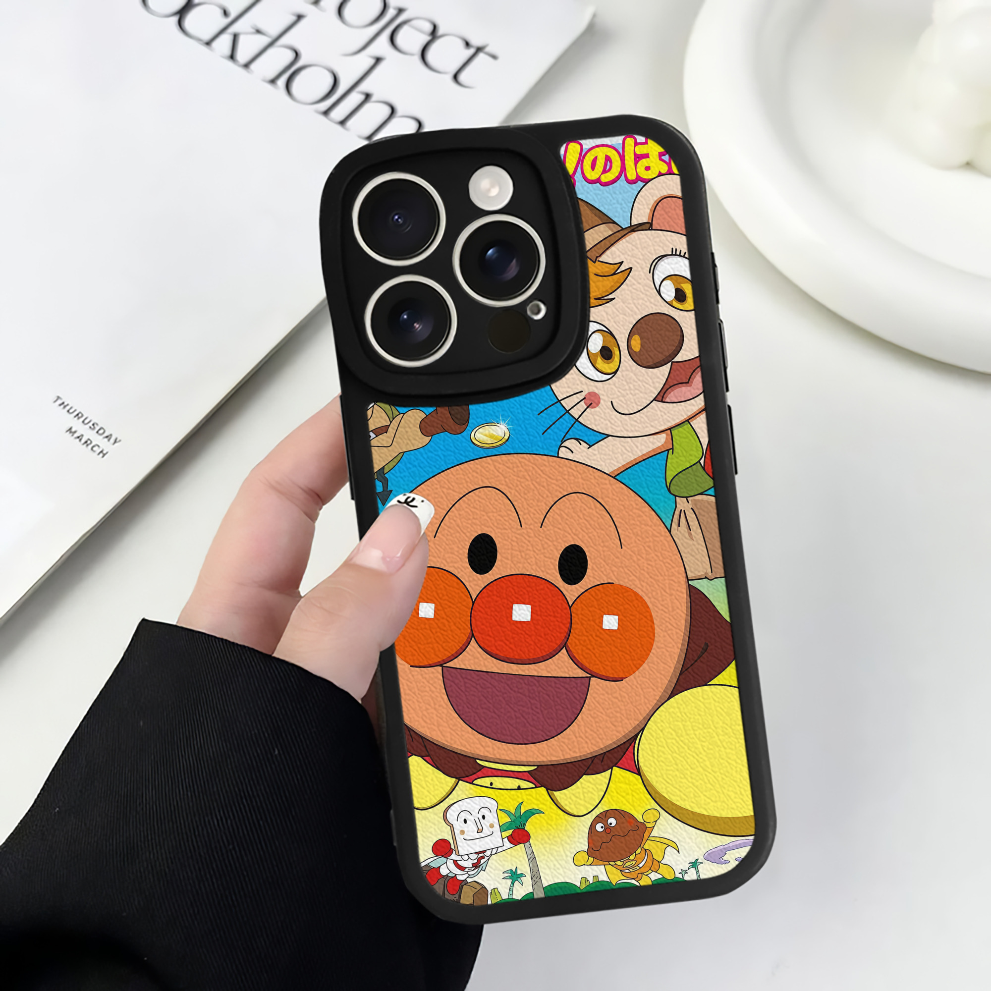 （画像用） アンパンマン Anpanman 【iPhone 16シリーズ対応】シリコンスマホケース（レザー調） 材質：シリコン